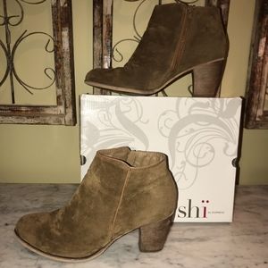 Shi by Journeys Tan Suede bootie